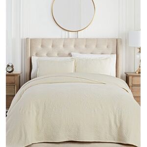 Waverly Matelasse Oversized Lightweight Medallion 2 Piece Quilt/Bedspread Set,